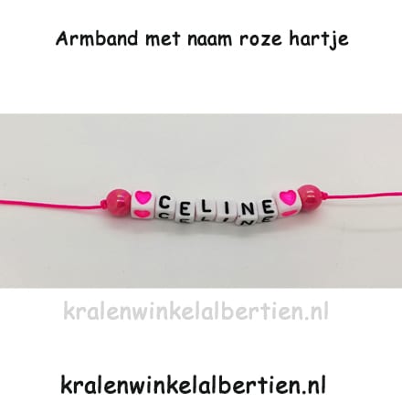 Armbandjes met naam letterkralen trakteren op school roze elastiek