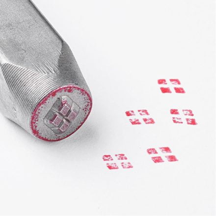 Slagstempel ruit leer metaal