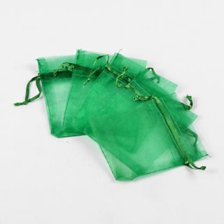 Organza zakje groen 9cm lintje uitdelen verkopen traktatie sieraden