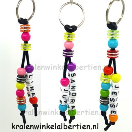 Sleutelhanger met naam leuke traktatie