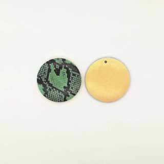 Ronde houten hanger blank groene dierenprint slang zelf DIY sieraden maken