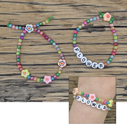 Armbandje met tekst bloemen gekleurd flowers