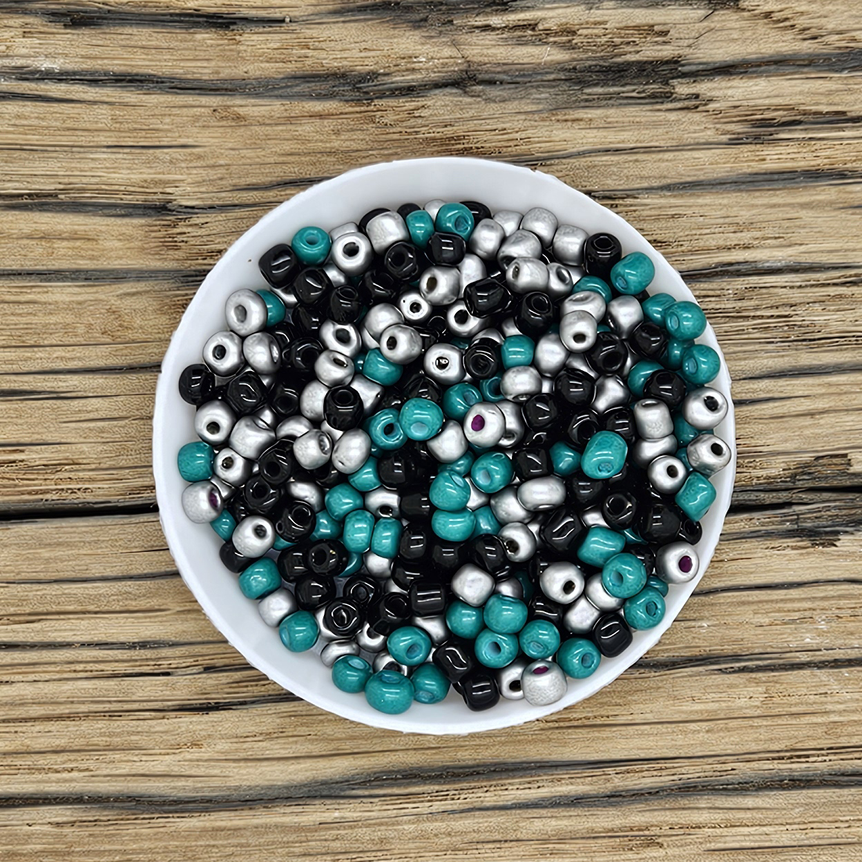 Zwarte groene zilveren rocailles 4mm glaskralen